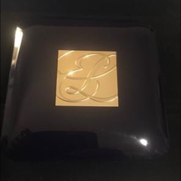 Estée Lauder Blush - Picture 3 of 4